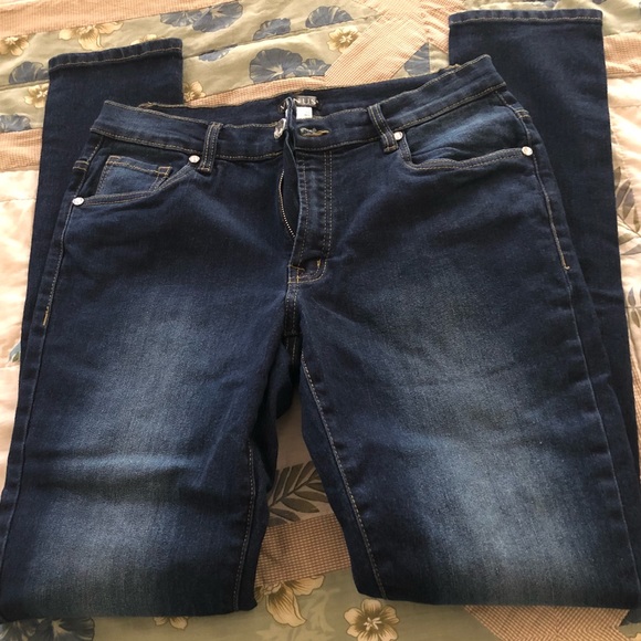 womens size 8 long jeans